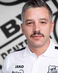Lukas Loges