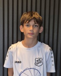 Felix Renner